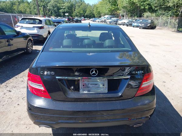 2013 MERCEDES-BENZ C 300 SPORT 4MATIC