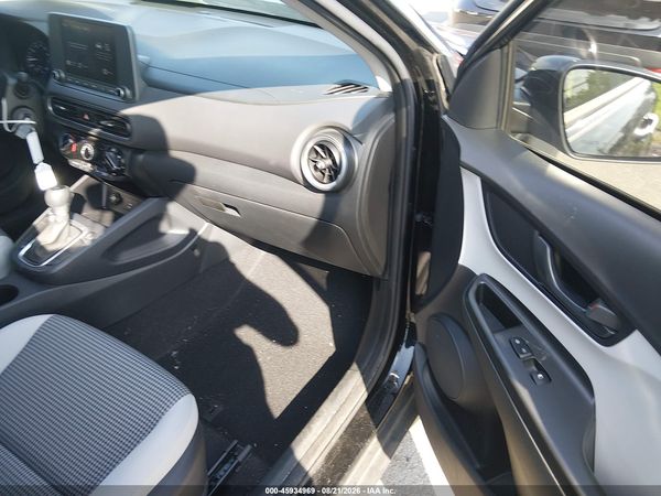 2022 HYUNDAI KONA SE
