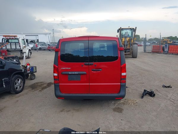 2019 MERCEDES-BENZ METRIS