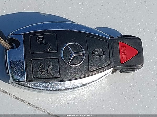 2017 MERCEDES-BENZ C 300 C300 — I11