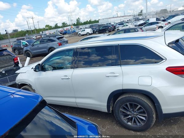 2018 TOYOTA HIGHLANDER