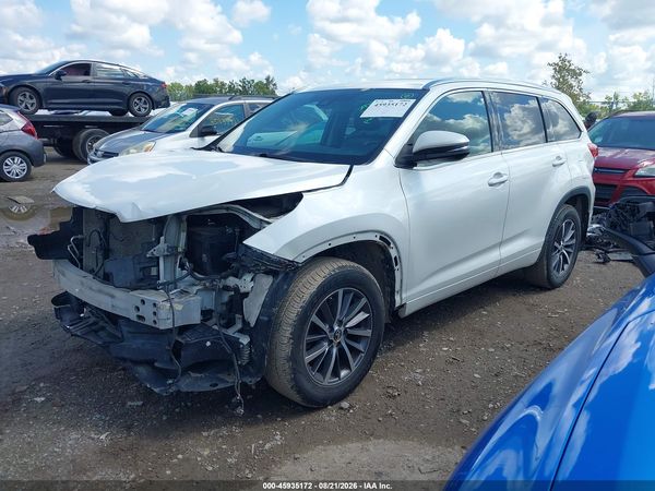 2018 TOYOTA HIGHLANDER XLE