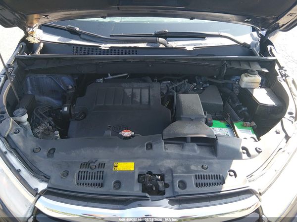 2016 TOYOTA HIGHLANDER XLE V6