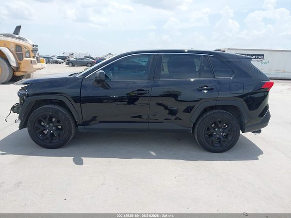 2022 TOYOTA RAV4 LE — I117