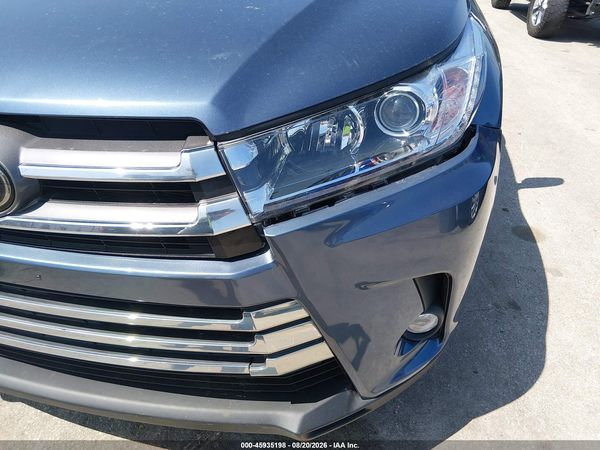 2018 TOYOTA HIGHLANDER LIMITED