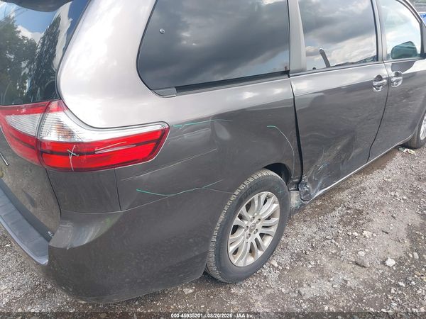 2016 TOYOTA SIENNA XLE 8 PASSENGER — I6