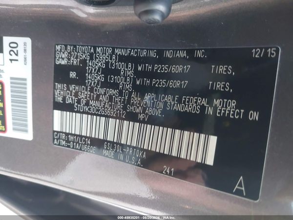 2016 TOYOTA SIENNA XLE 8 PASSENGER — I9