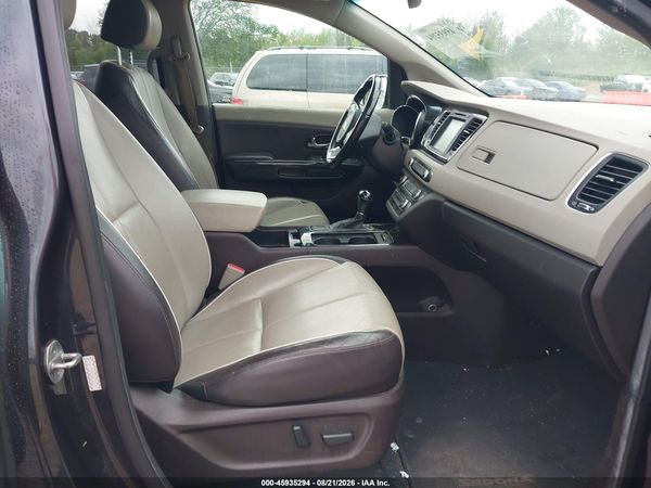 2016 KIA SEDONA