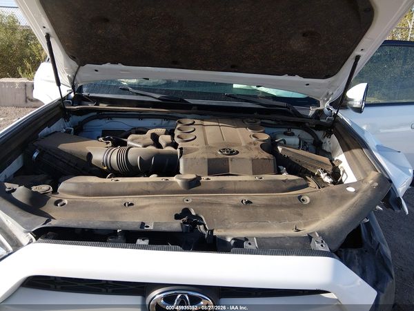 2018 TOYOTA 4RUNNER TRD OFF ROAD PREMIUM — I10