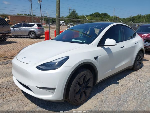 2024 TESLA MODEL Y