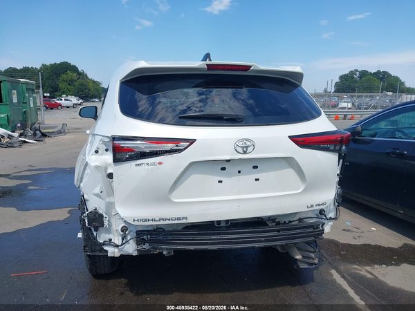 2022 TOYOTA HIGHLANDER LE