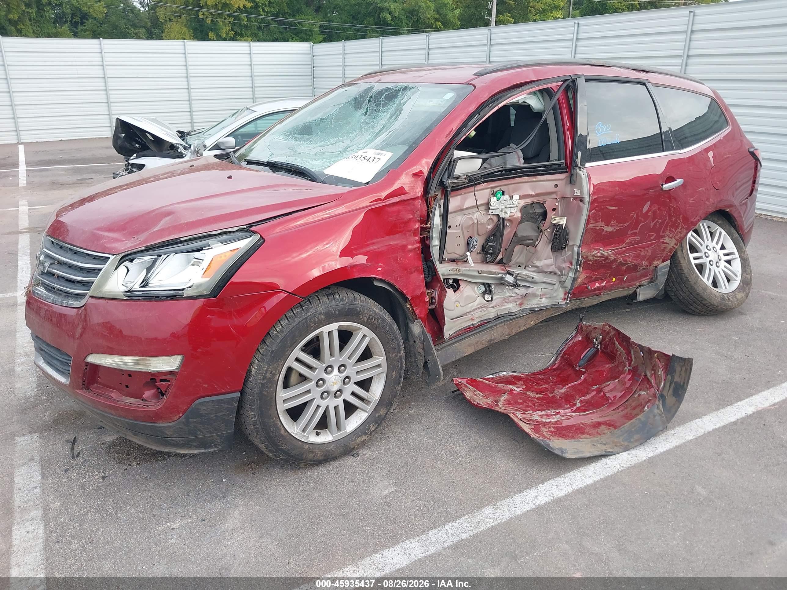 2014 CHEVROLET TRAVERSE LT — I2