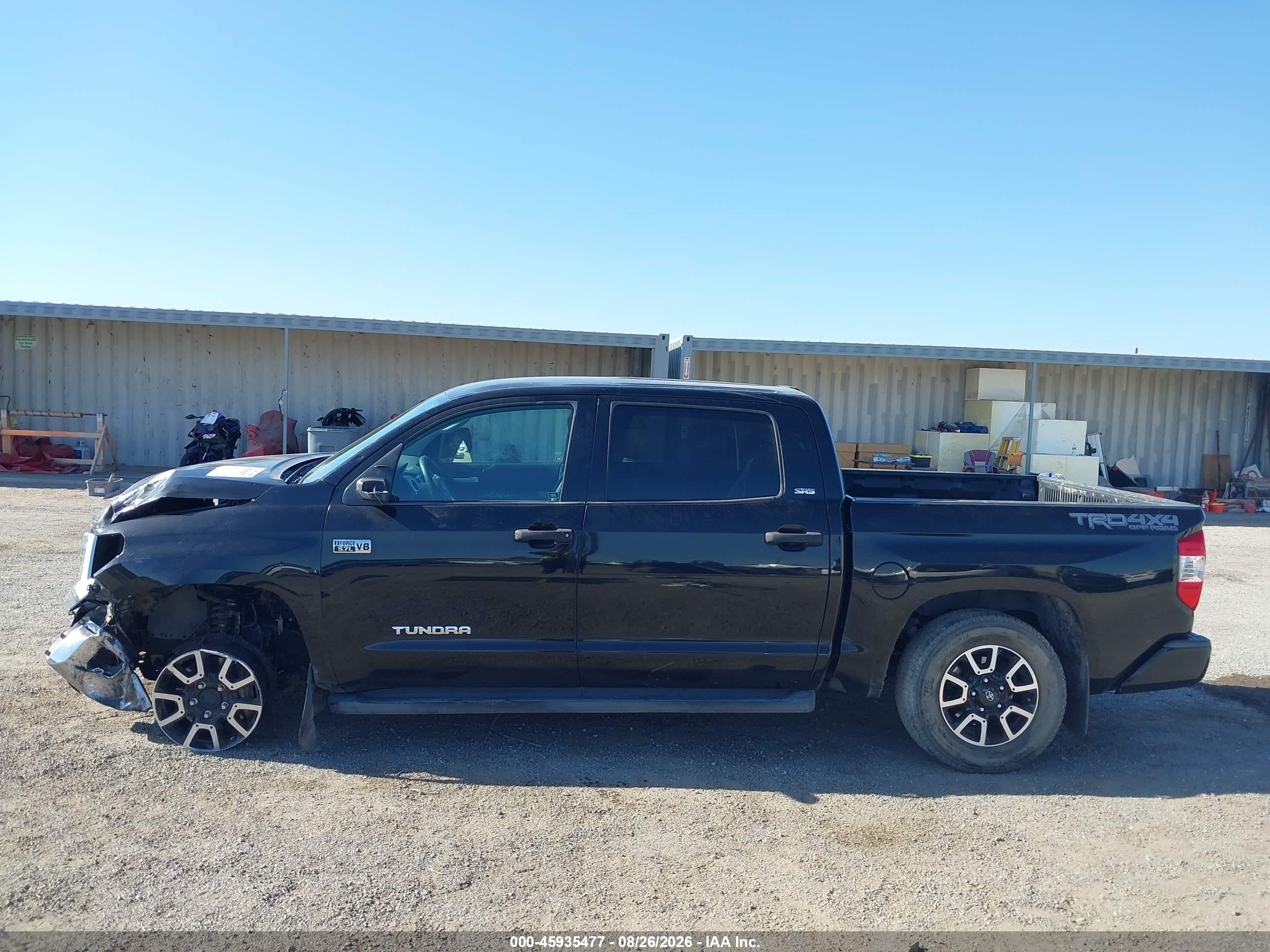 2017 TOYOTA TUNDRA SR5 5.7L V8