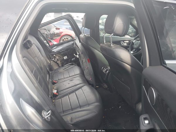 2018 MERCEDES-BENZ GLC 300 4MATIC — I8