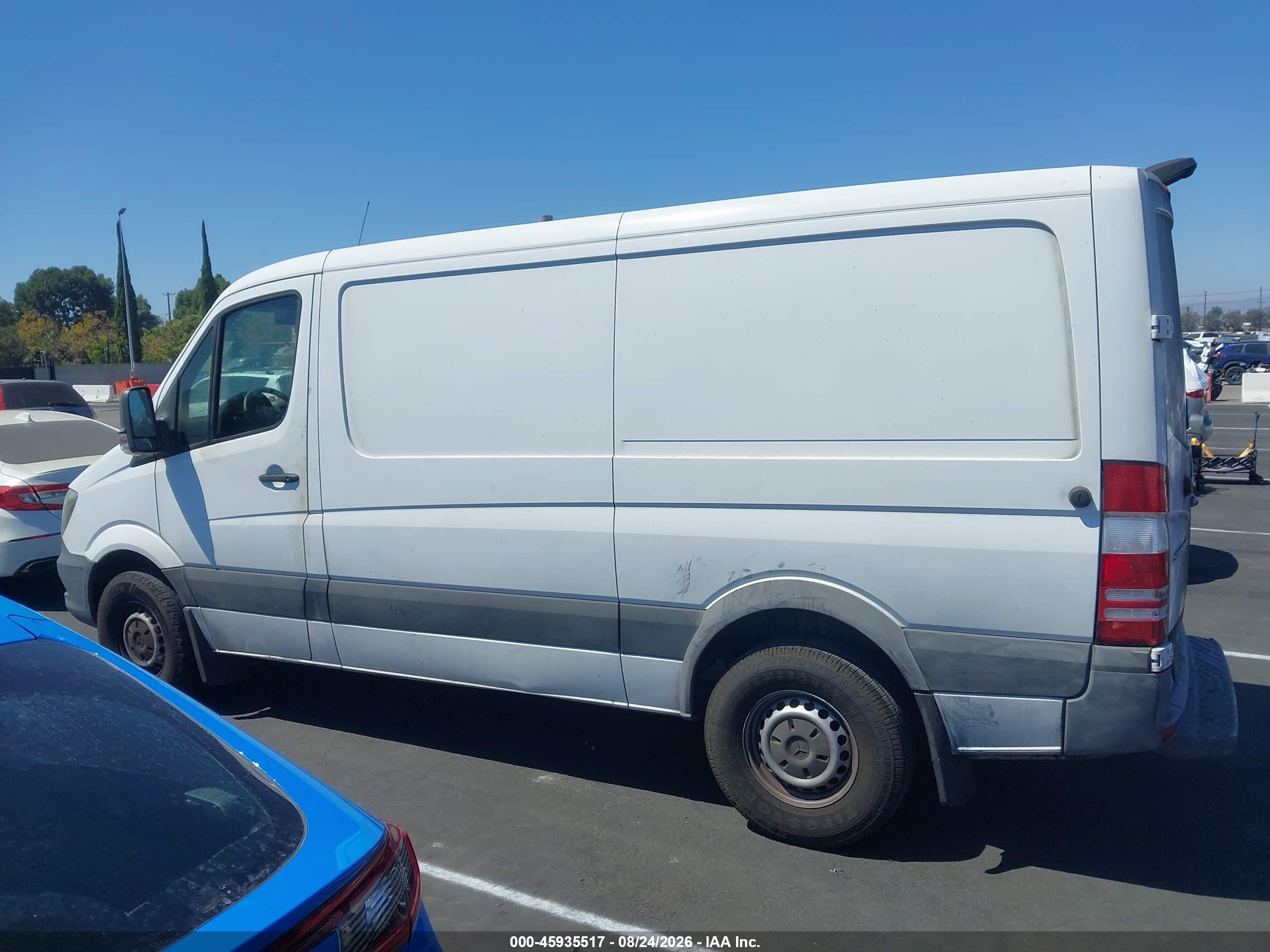 2017 MERCEDES-BENZ SPRINTER 2500 STANDARD ROOF V6