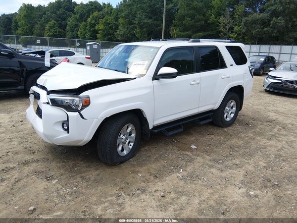 2022 TOYOTA 4RUNNER SR5 — I2