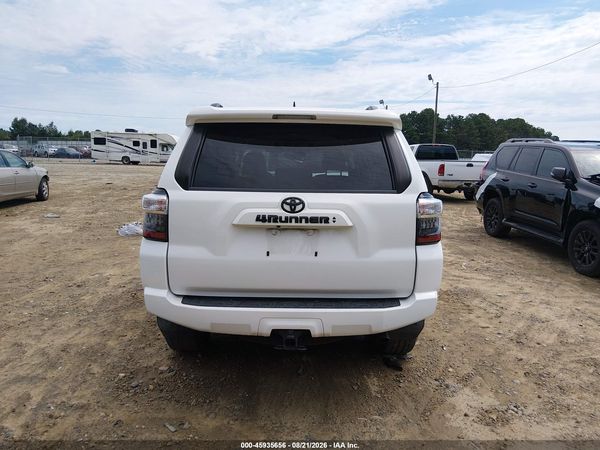 2022 TOYOTA 4RUNNER SR5 — I119