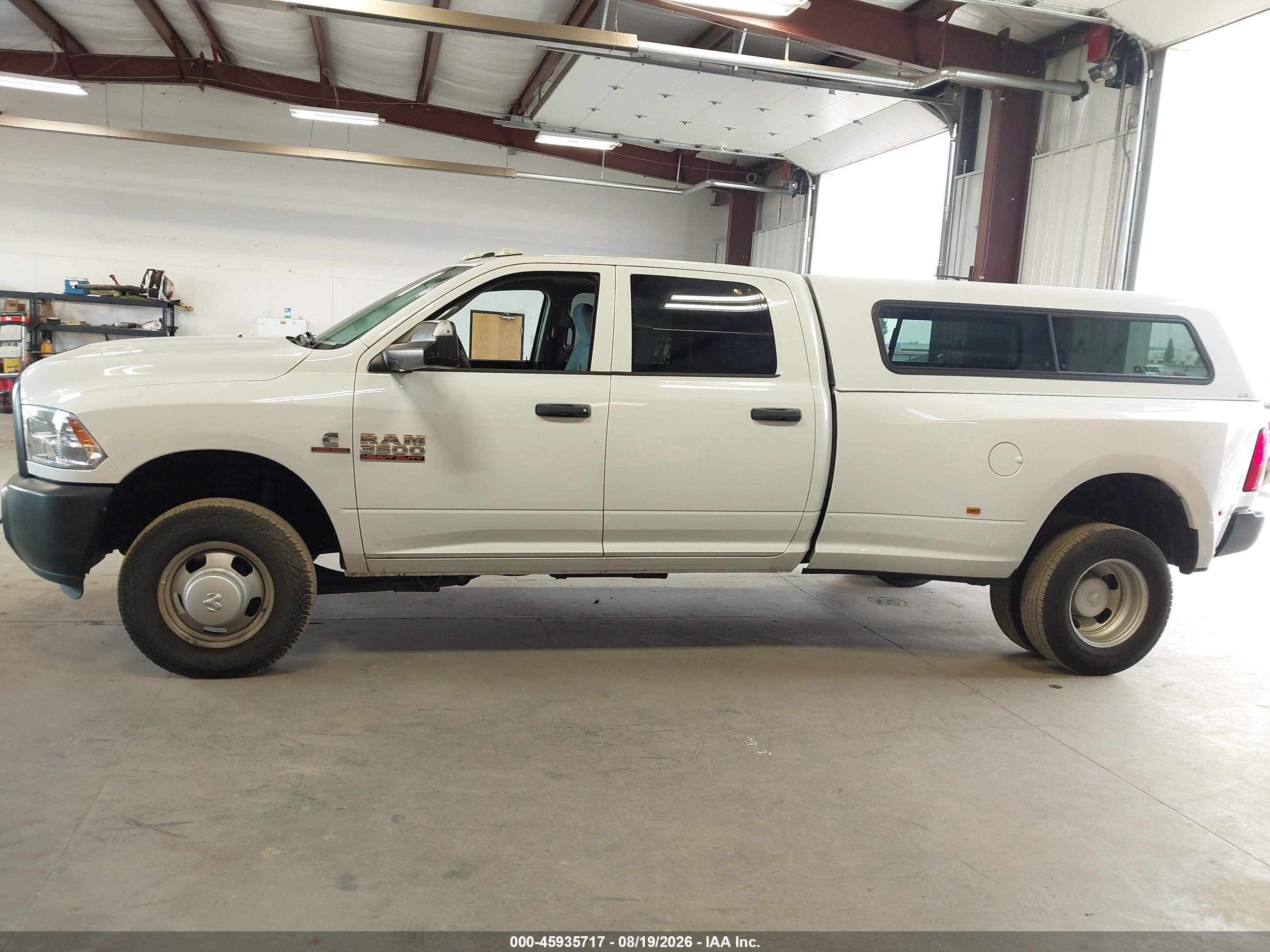 2017 RAM 3500 TRADESMAN  4X4 8' BOX