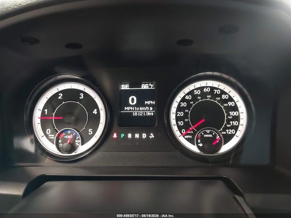 2017 RAM 3500 TRADESMAN  4X4 8' BOX