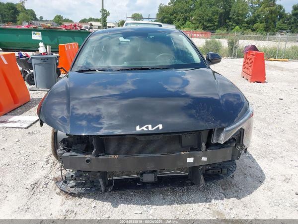2025 KIA K4 LX/LXS