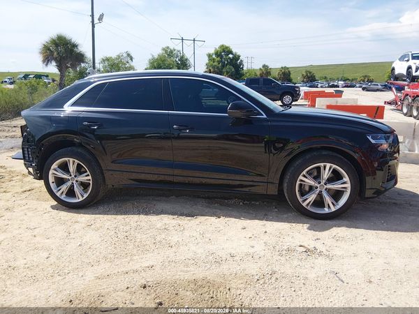 2020 AUDI Q8