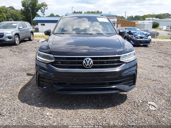 2023 VOLKSWAGEN TIGUAN 2.0T SE R-LINE BLACK — I115