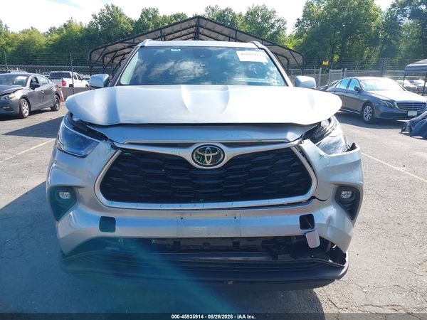 2021 TOYOTA HIGHLANDER XLE — I6