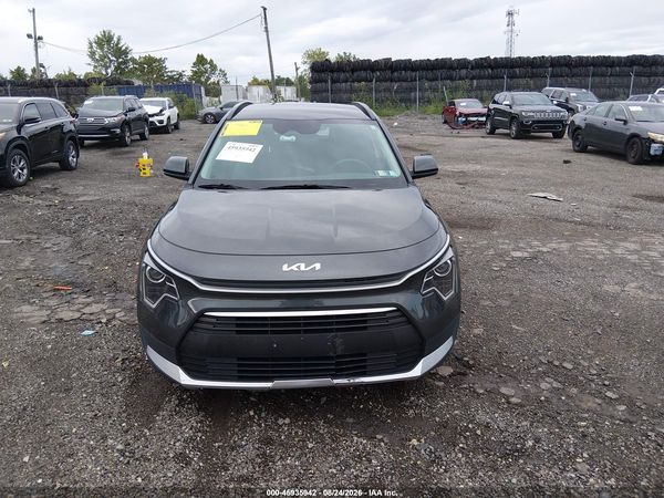 2023 KIA NIRO LX