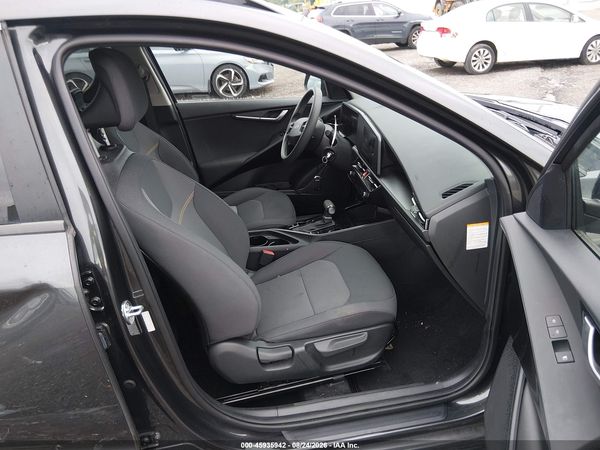 2023 KIA NIRO LX