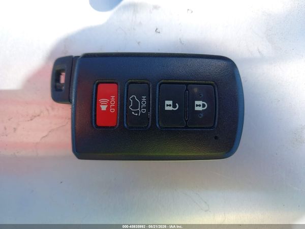 2016 TOYOTA RAV4 SE