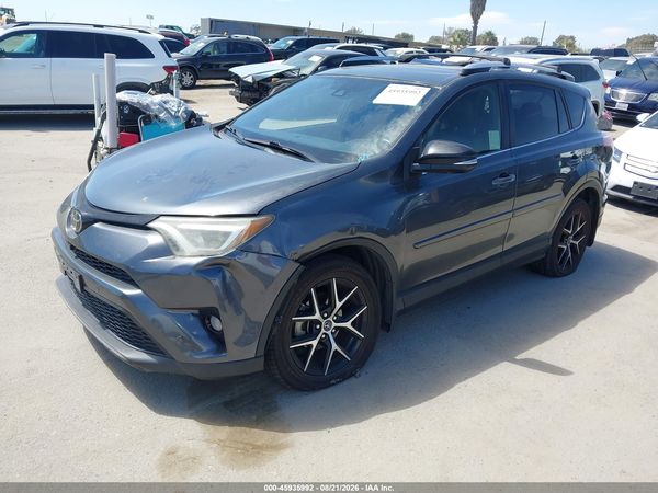 2016 TOYOTA RAV4 SE