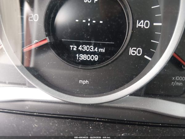 2017 VOLVO XC60 T5 INSCRIPTION