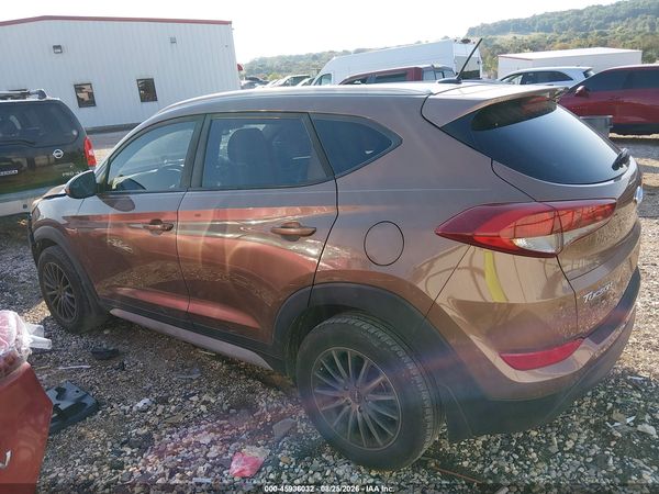 2017 HYUNDAI TUCSON SE