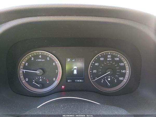 2017 HYUNDAI TUCSON SE