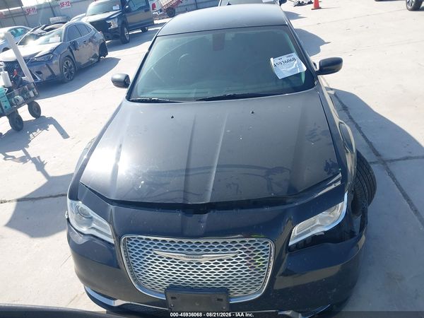 2016 CHRYSLER 300 LIMITED — I115