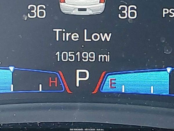 2016 CHRYSLER 300 LIMITED — I118