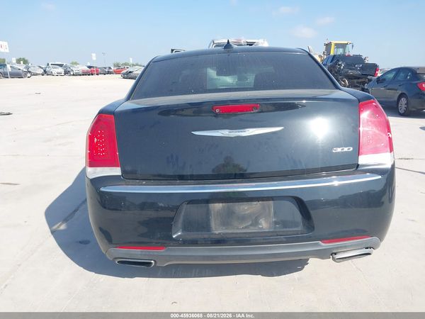 2016 CHRYSLER 300 LIMITED — I119