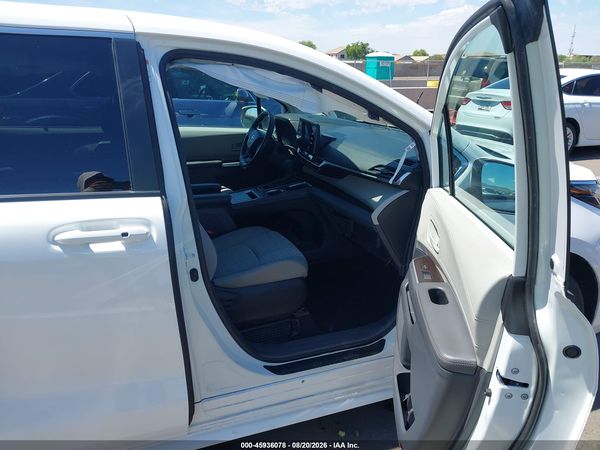 2023 TOYOTA SIENNA LE — I5