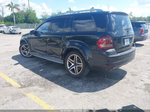 2012 MERCEDES-BENZ GL 550 4MATIC — I3