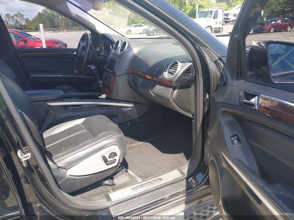 2012 MERCEDES-BENZ GL 550 4MATIC — I5