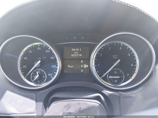 2012 MERCEDES-BENZ GL 550 4MATIC — I7