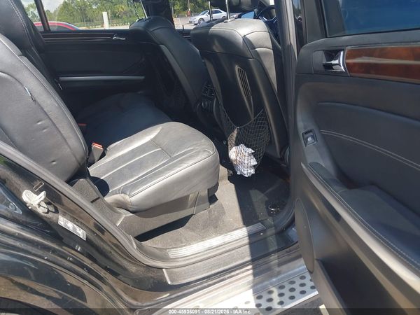 2012 MERCEDES-BENZ GL 550 4MATIC — I8