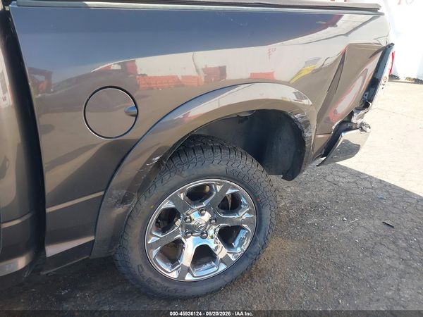 2018 RAM 1500 LARAMIE  4X4 5'7 BOX — I6