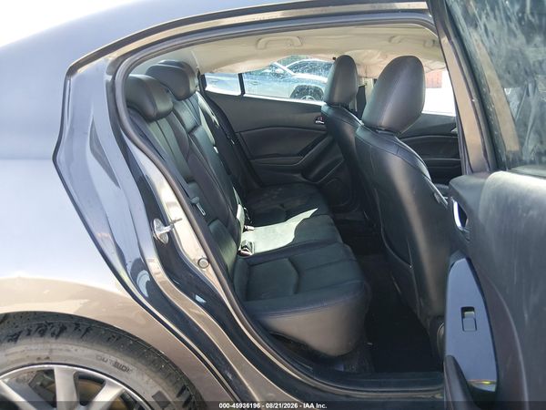 2018 MAZDA MAZDA3 TOURING — I8
