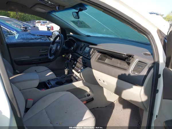 2016 KIA SEDONA LX
