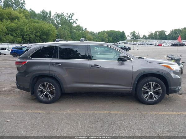 2016 TOYOTA HIGHLANDER XLE V6