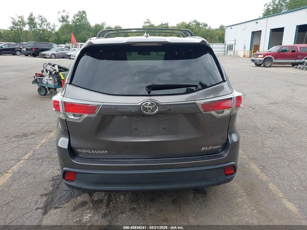 2016 TOYOTA HIGHLANDER XLE V6