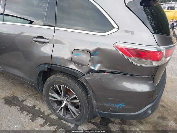 2016 TOYOTA HIGHLANDER XLE V6