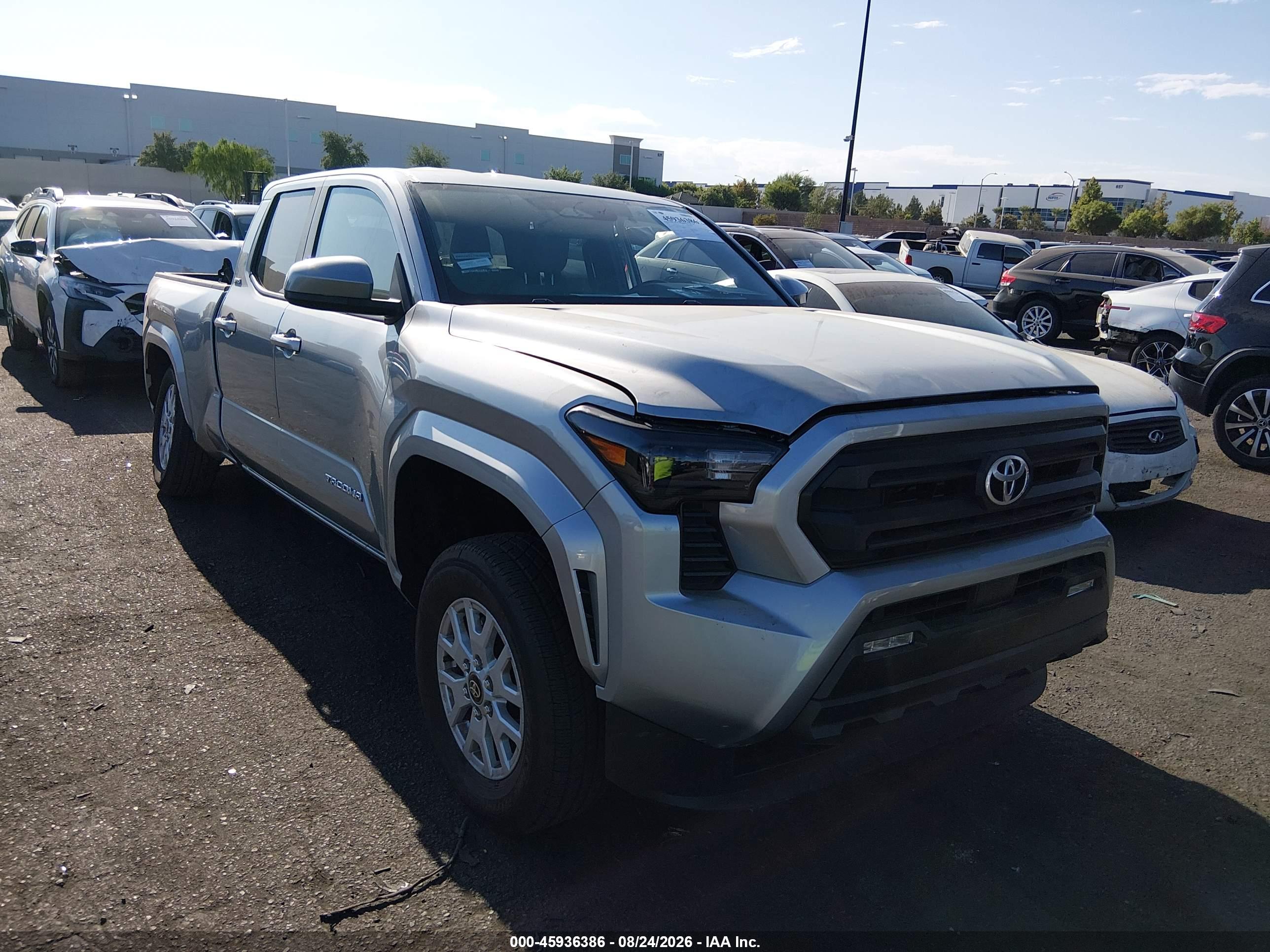 2025 TOYOTA TACOMA SR5