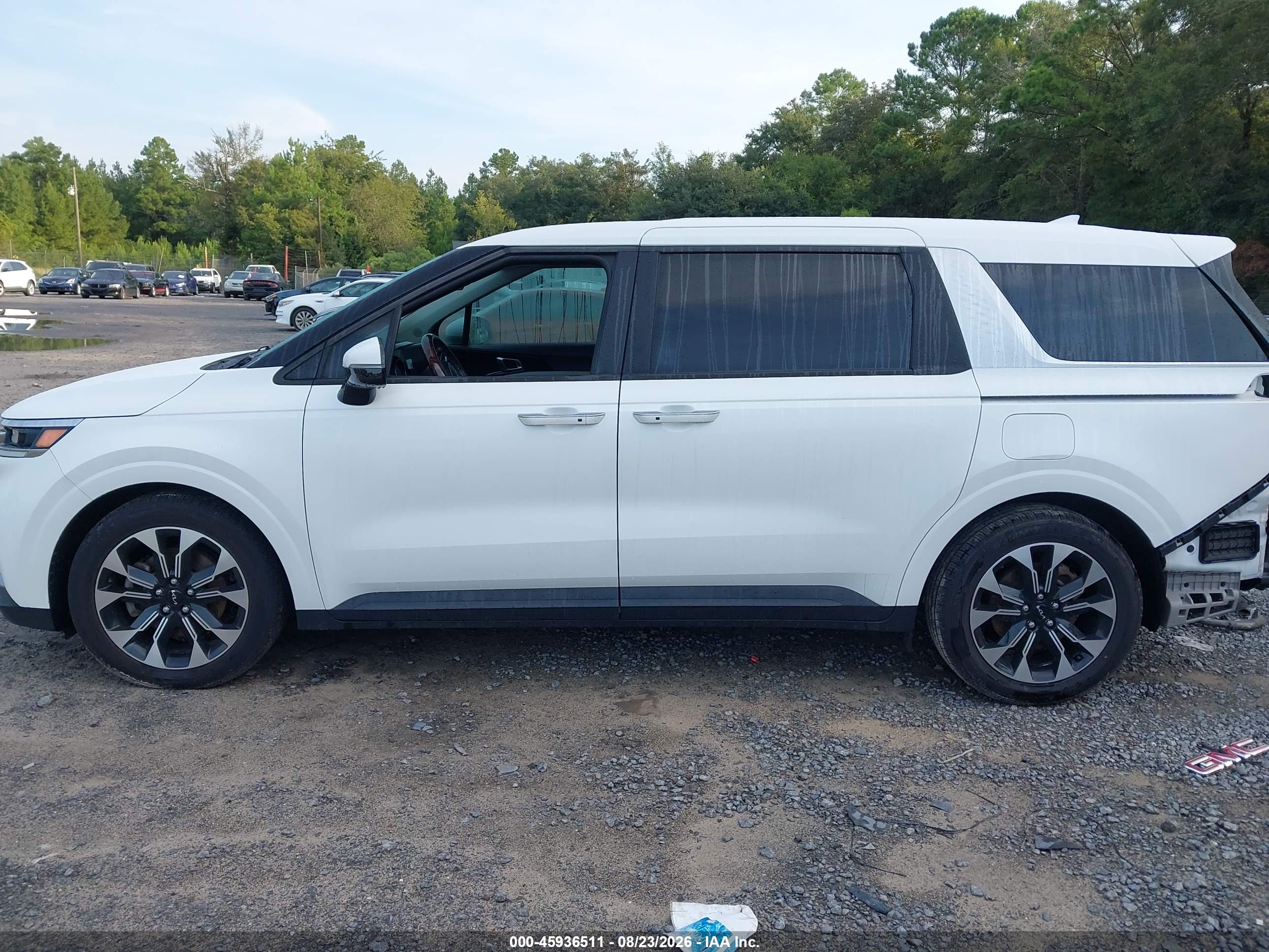 2023 KIA CARNIVAL MPV EX